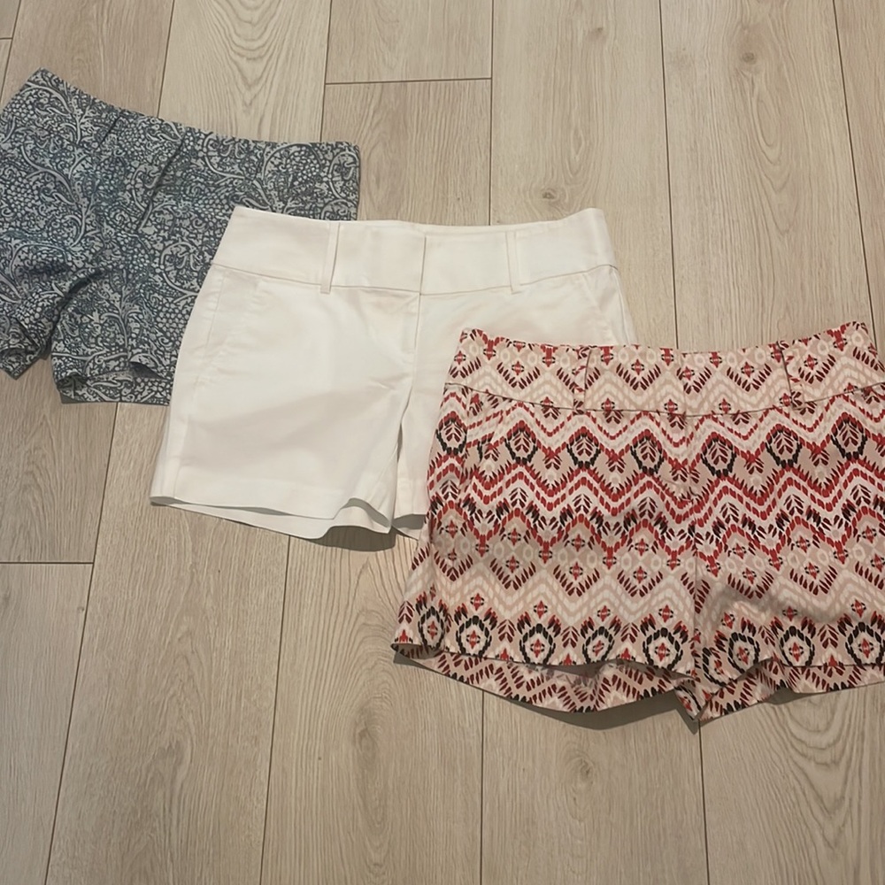 Ann Taylor shorts bundle size 4